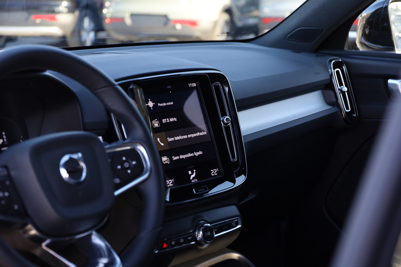 XC40 T4 Hibrido Plug-in Core Bright