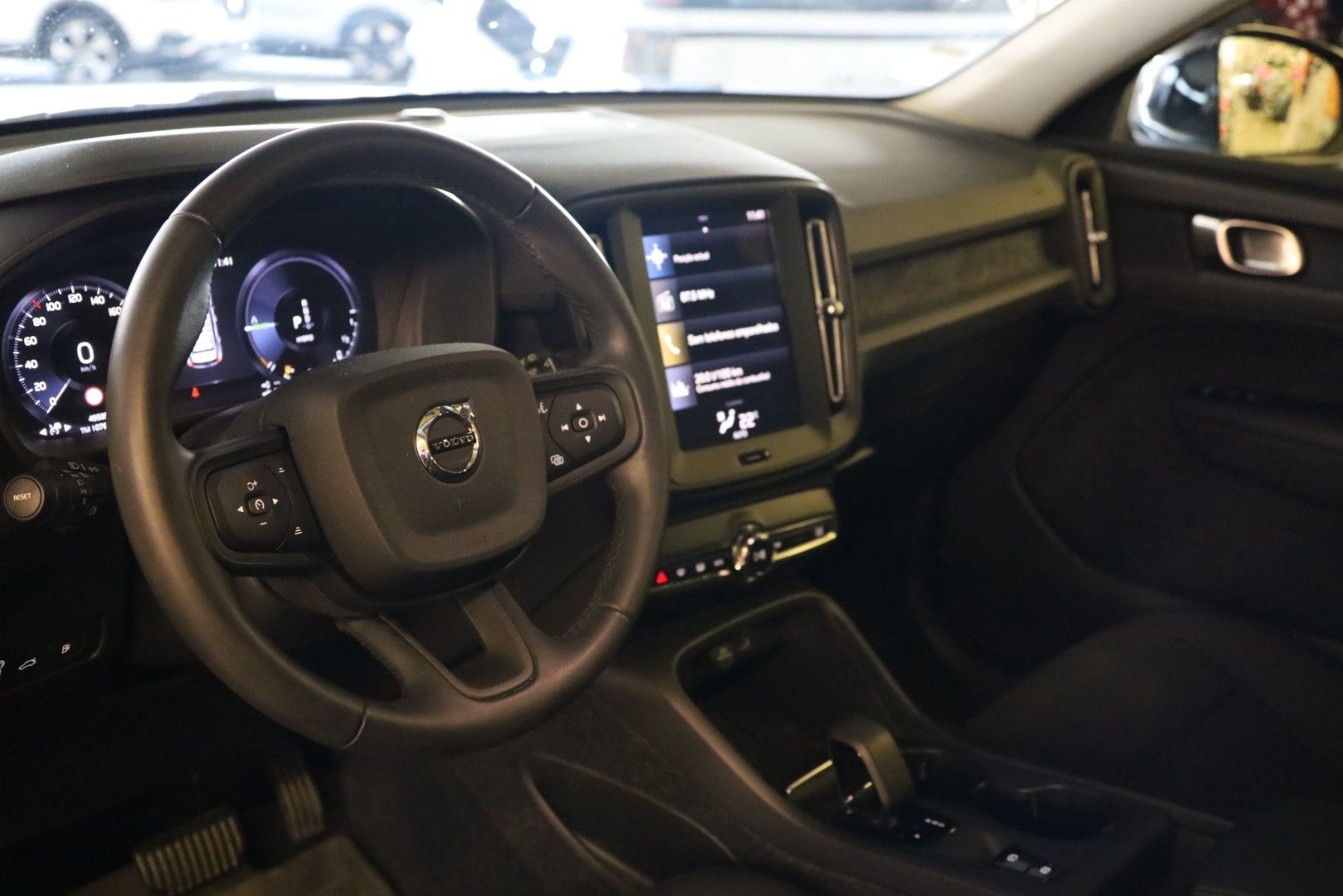 XC40 T4 Hibrido Plug-in Essential Bright