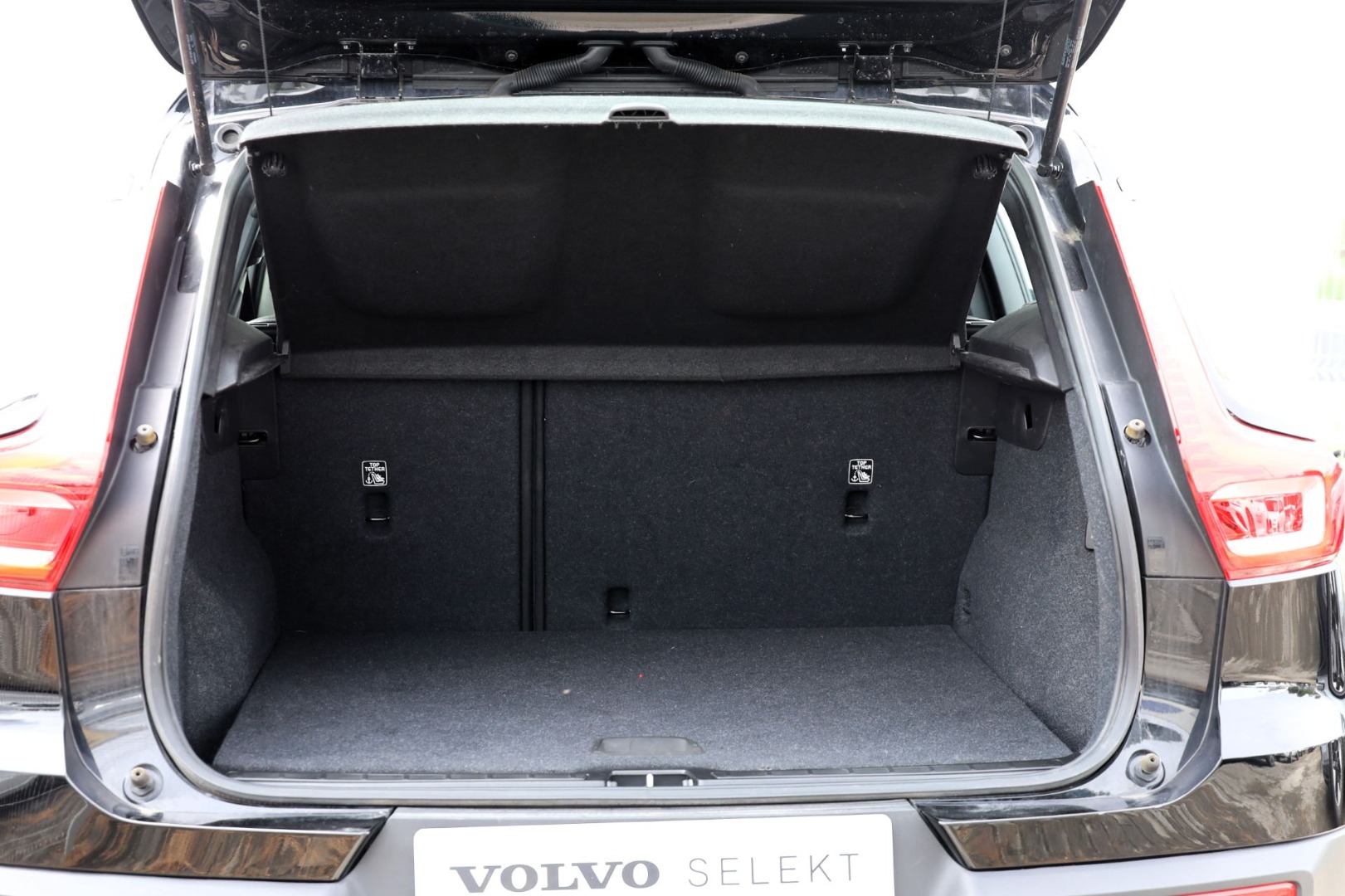 XC40 T4 Hibrido Plug-in Essential Bright