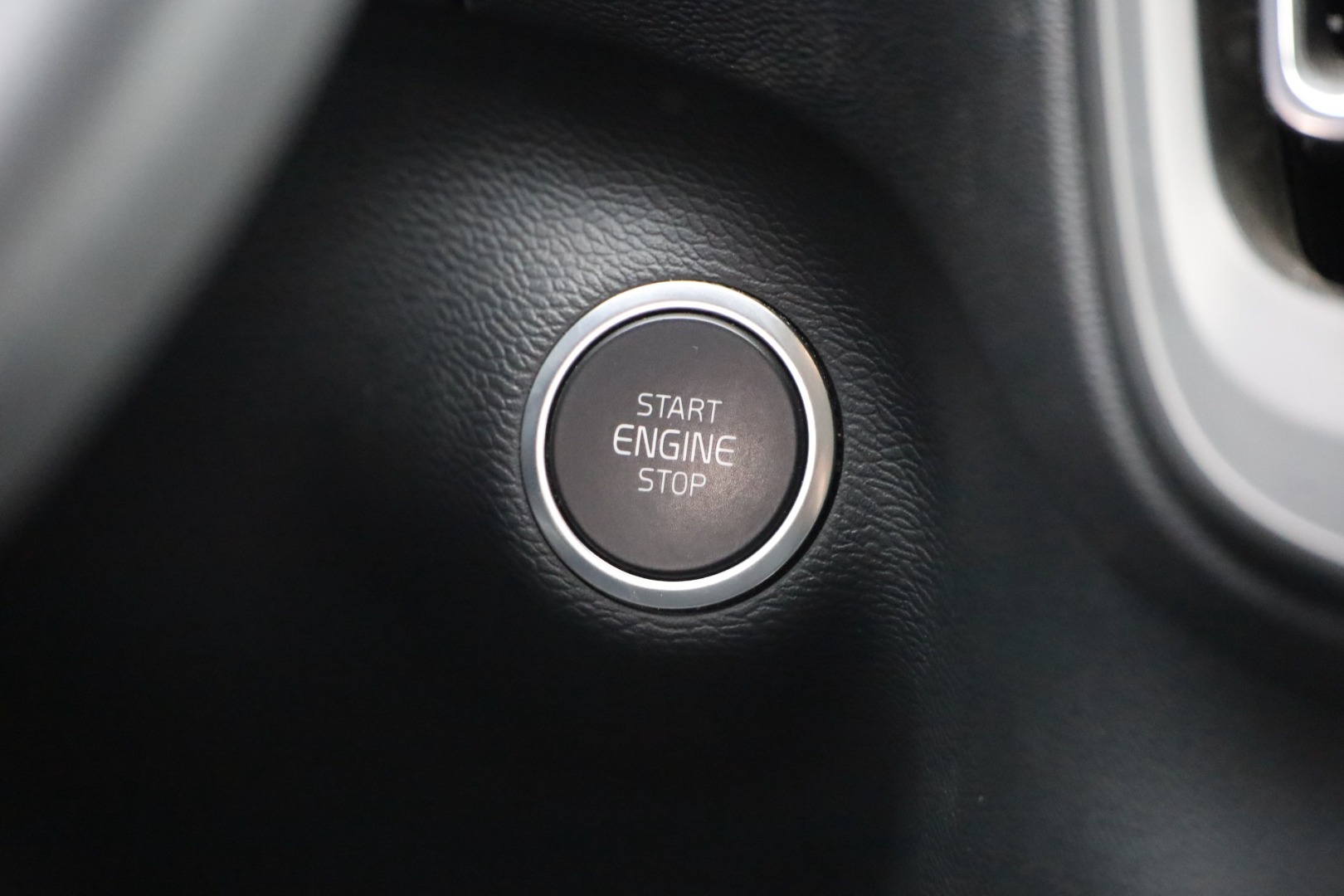 XC40 T4 Hibrido Plug-in Essential Bright