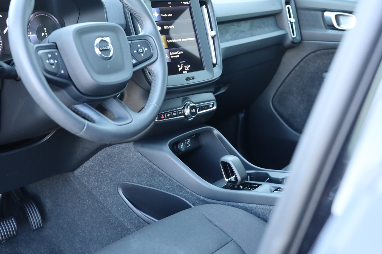 XC40 T4 Hibrido Plug-in Essential Bright