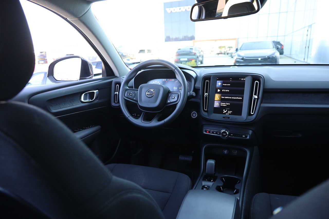 XC40 T4 Hibrido Plug-in Essential Bright