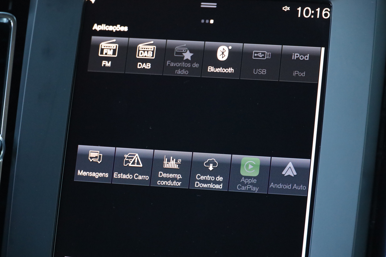 XC40 T4 Hibrido Plug-in Essential Bright