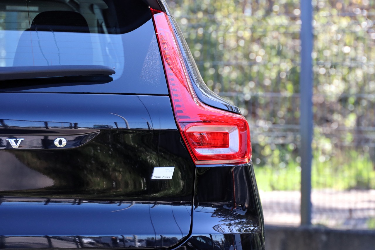 XC40 T4 Hibrido Plug-in Essential Bright