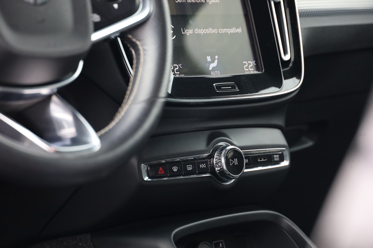 XC40 T5 Hibrido Plug-in R-Design 