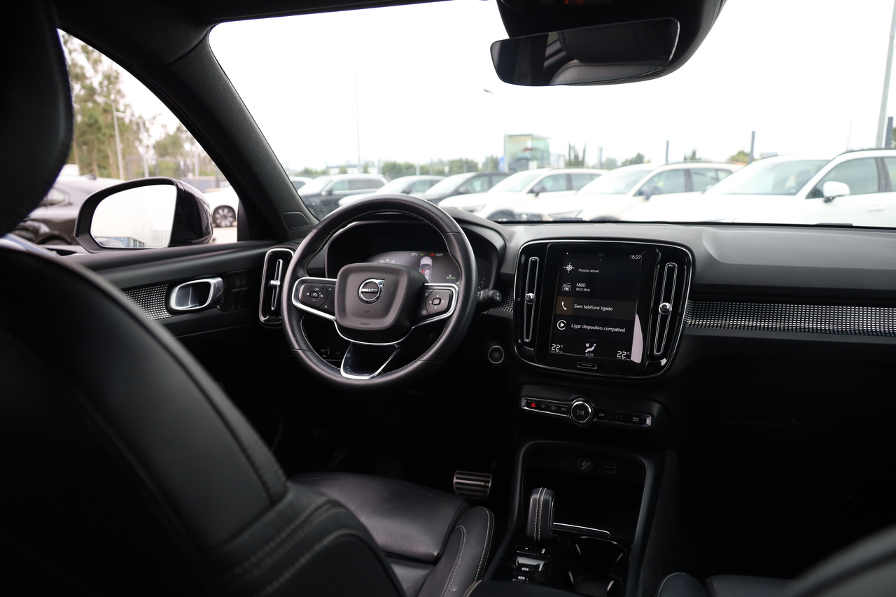 XC40 T5 Hibrido Plug-in R-Design 