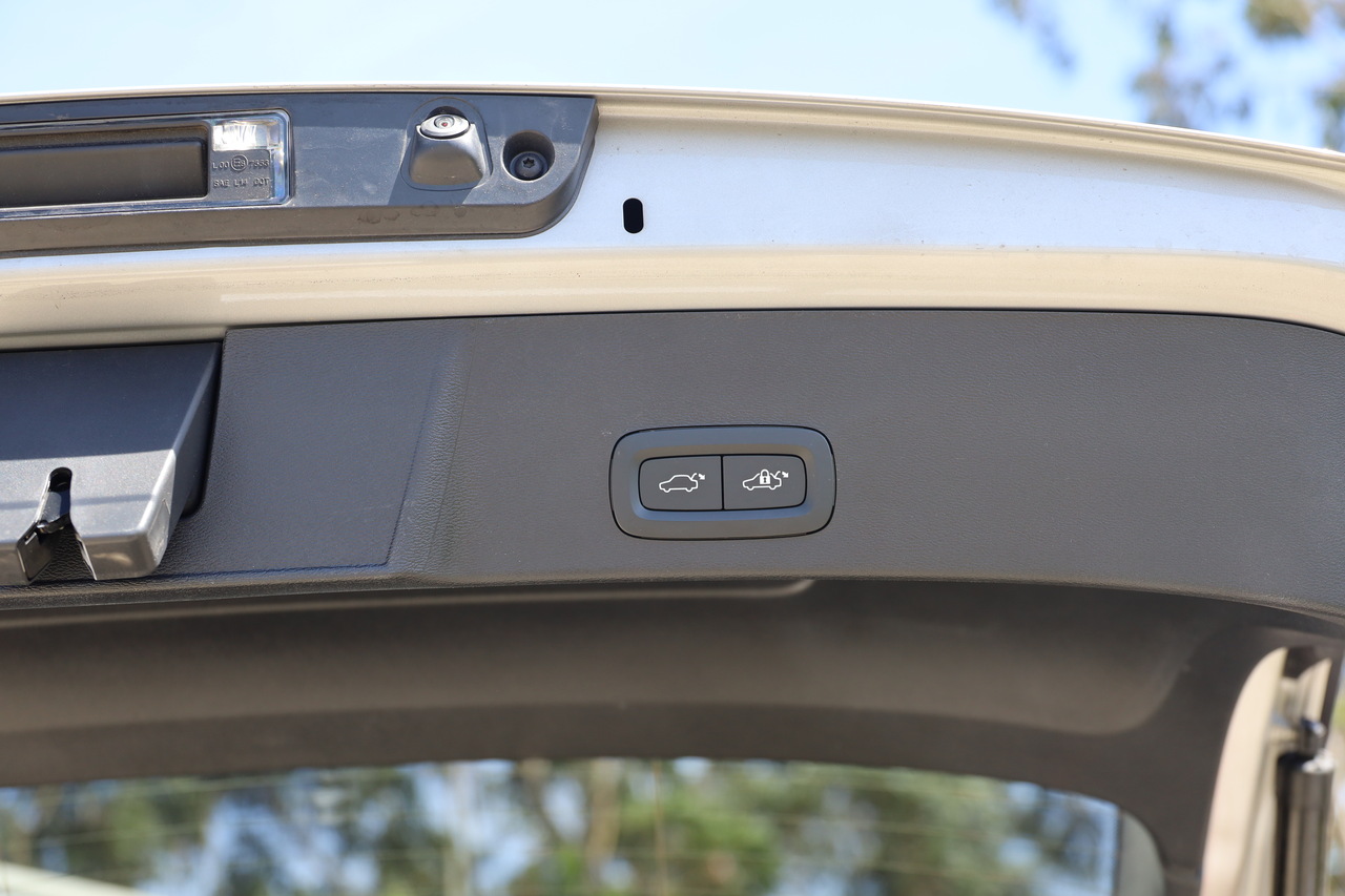 XC40 T5 Hibrido Plug-in R-Design Expression