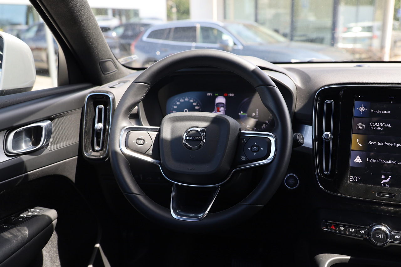 XC40 T5 Hibrido Plug-in R-Design Expression