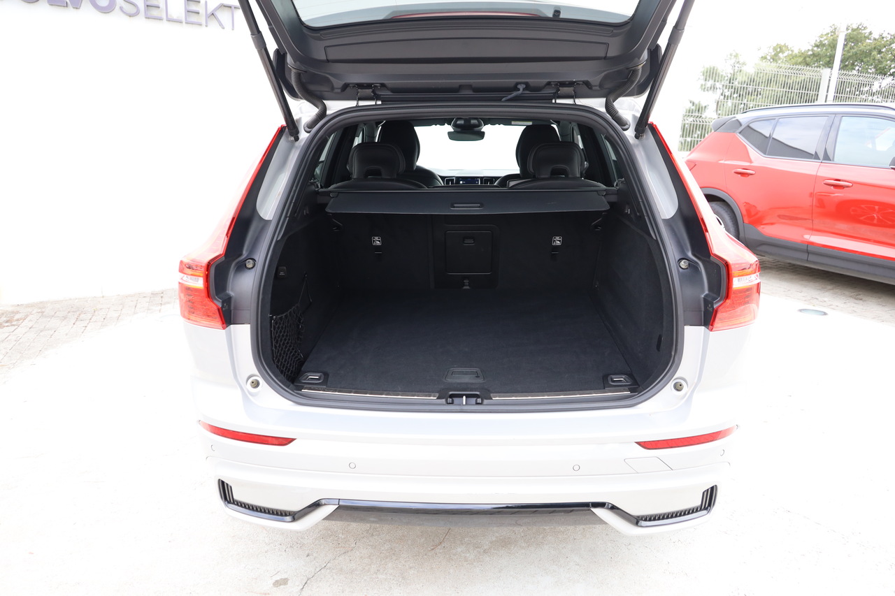 XC60 B4 Plus Dark Geart.