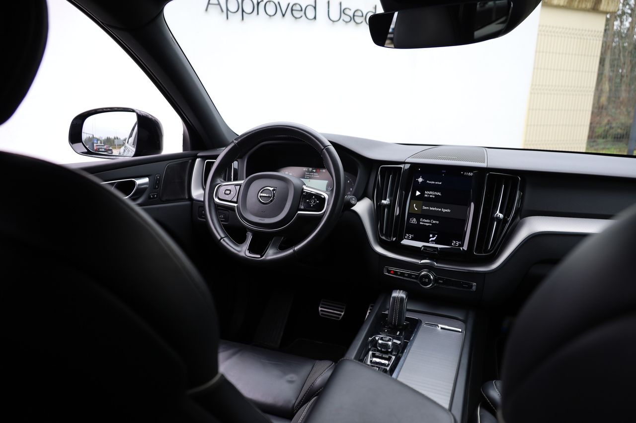 XC60 B4 Plus Dark Hibrido Diesel