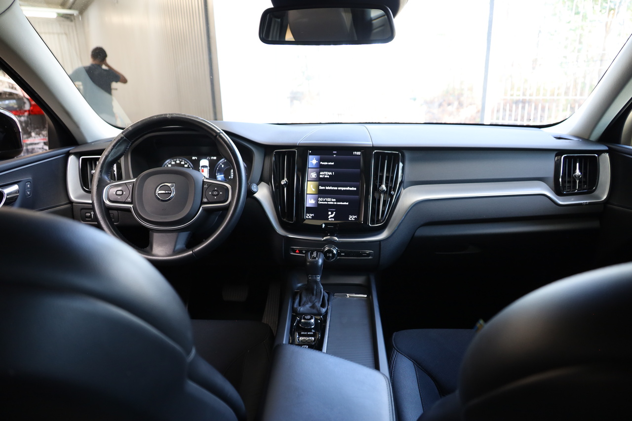 XC60 D4 Momentum Geart.