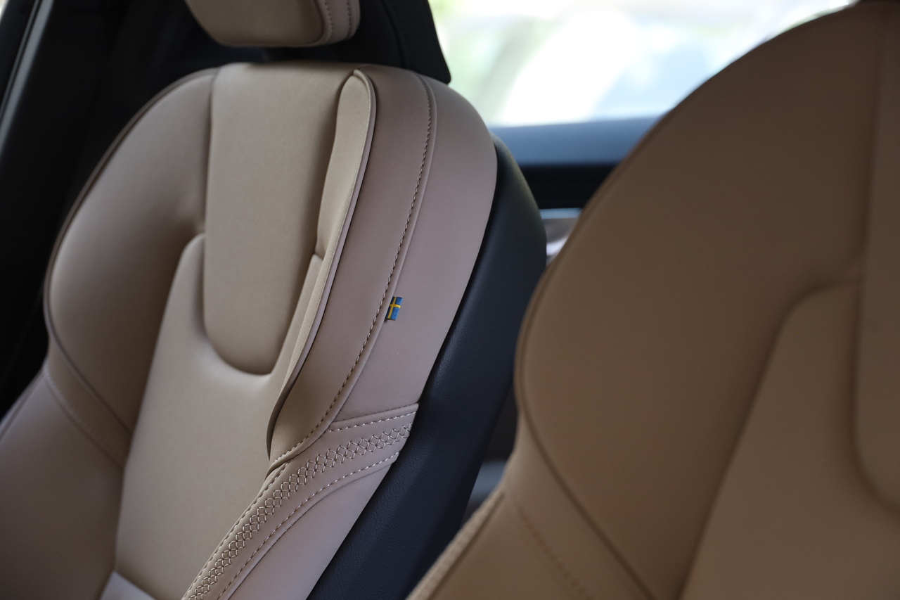 XC60 T6 AWD Hibrido Plug-in Plus Bright