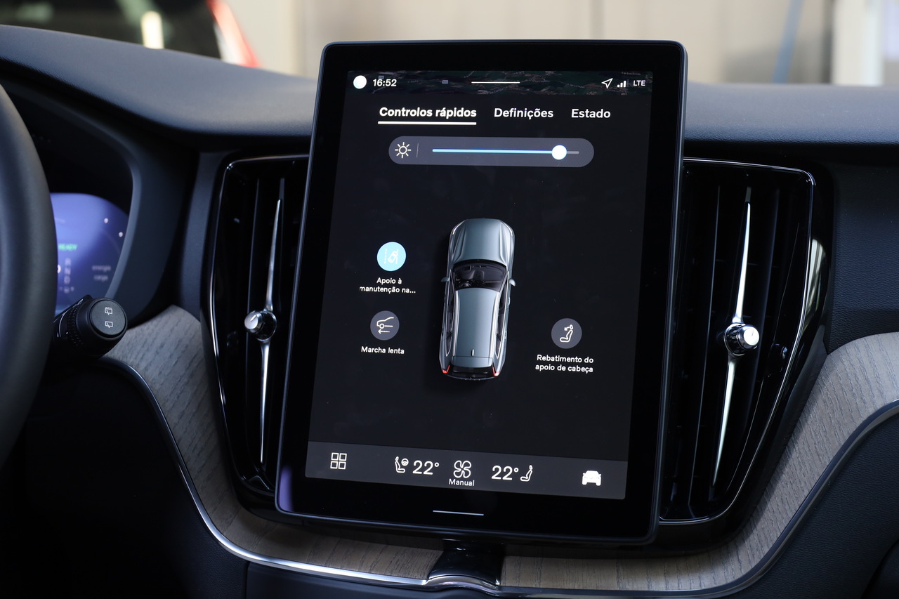 XC60 T6 AWD Hibrido Plug-in Plus Bright