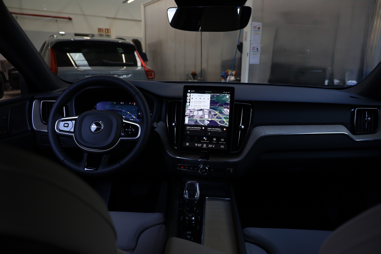 XC60 T6 AWD Hibrido Plug-in Plus Bright