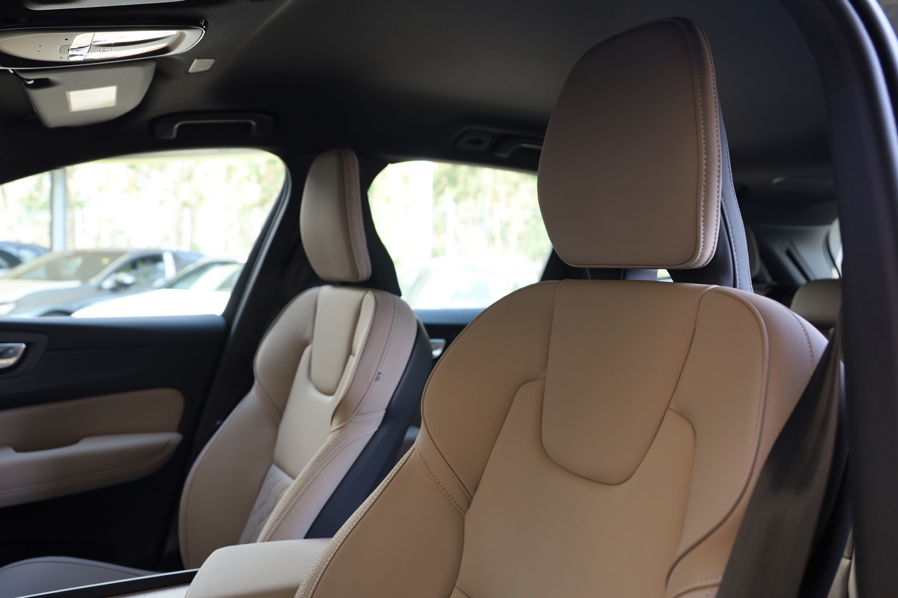 XC60 T6 AWD Hibrido Plug-in Plus Bright