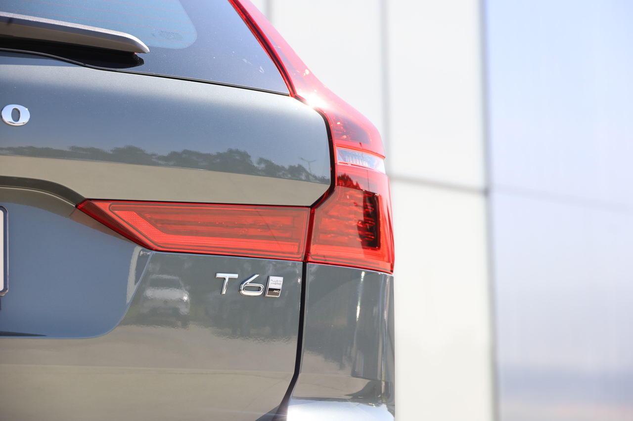 XC60 T6 AWD Hibrido Plug-in Plus Bright