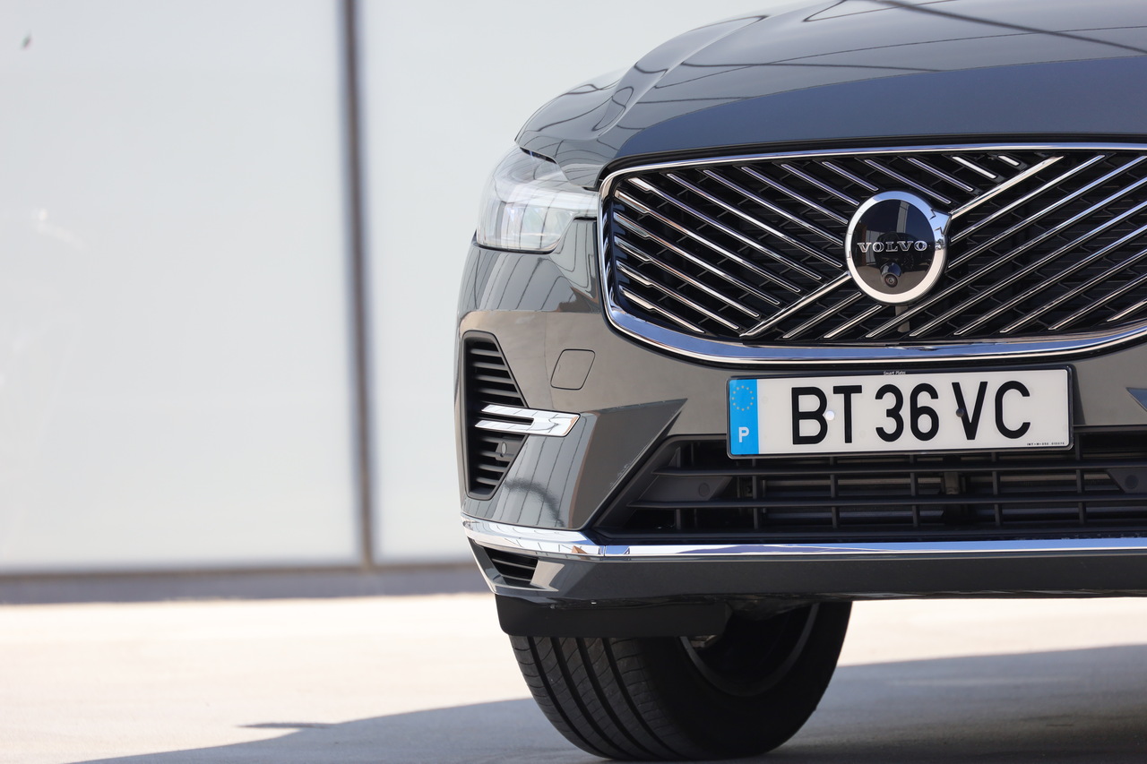 XC60 T6 AWD Hibrido Plug-in Plus Bright