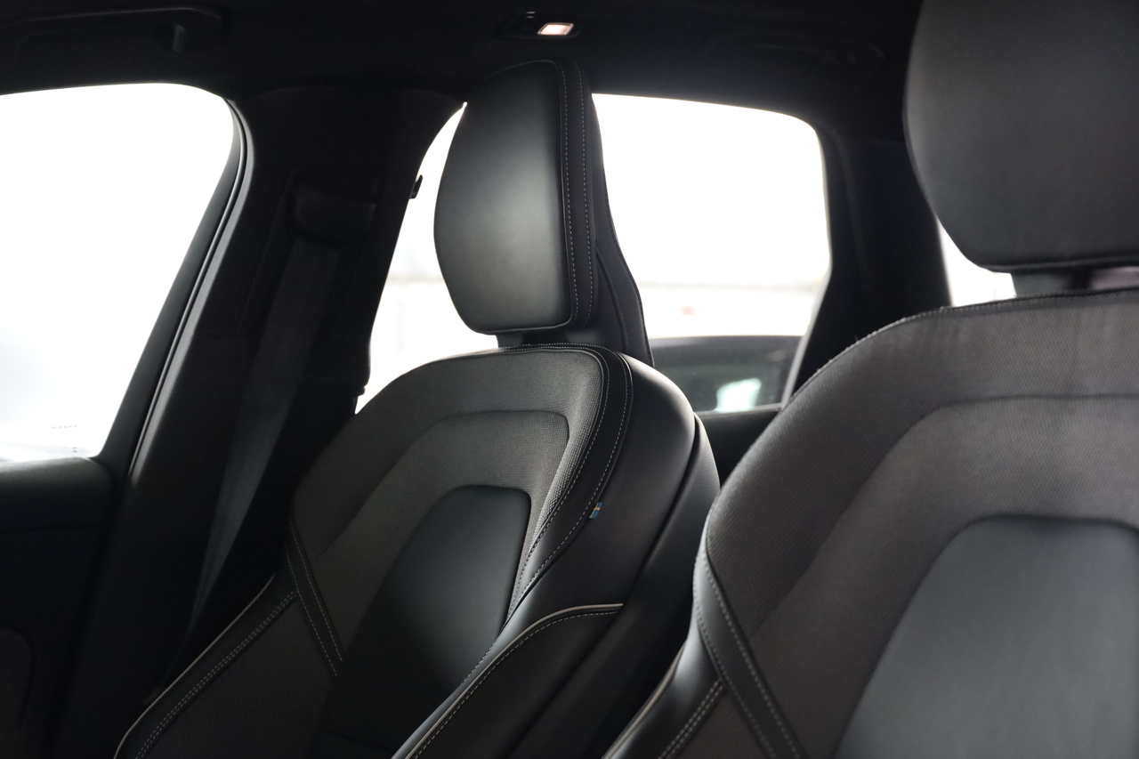 XC60 T6 Black Edition Hibrido Plug-in Plus Dark