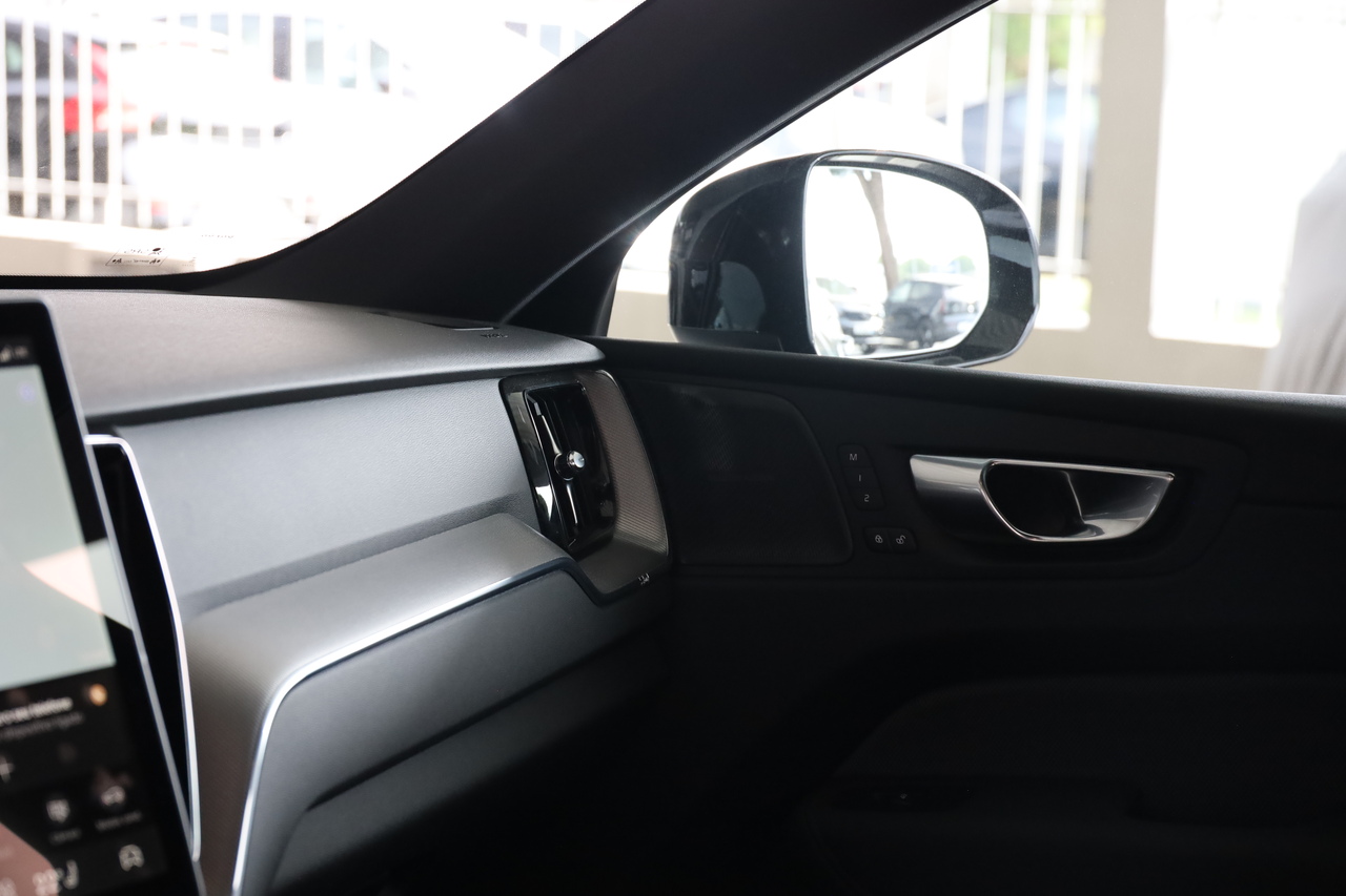 XC60 T6 Black Edition Hibrido Plug-in Plus Dark