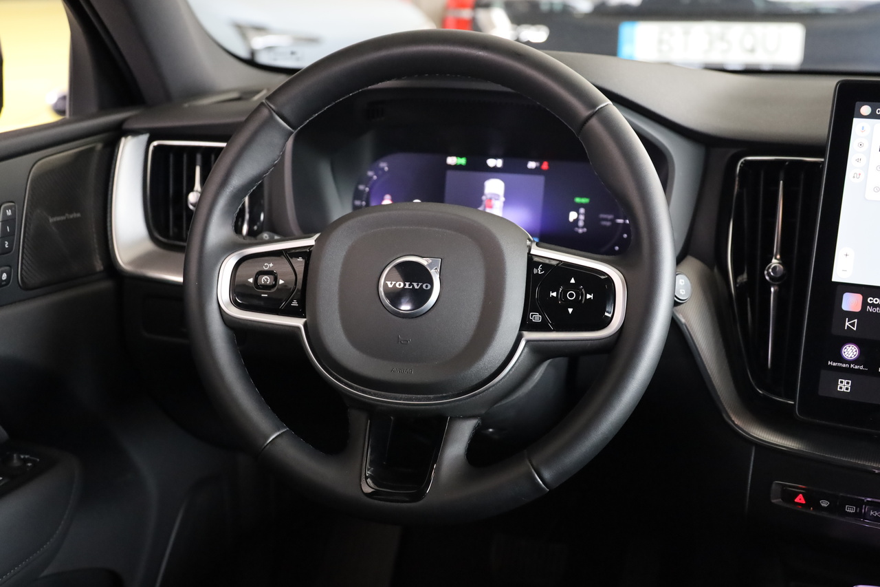 XC60 T6 Black Edition Hibrido Plug-in Plus Dark