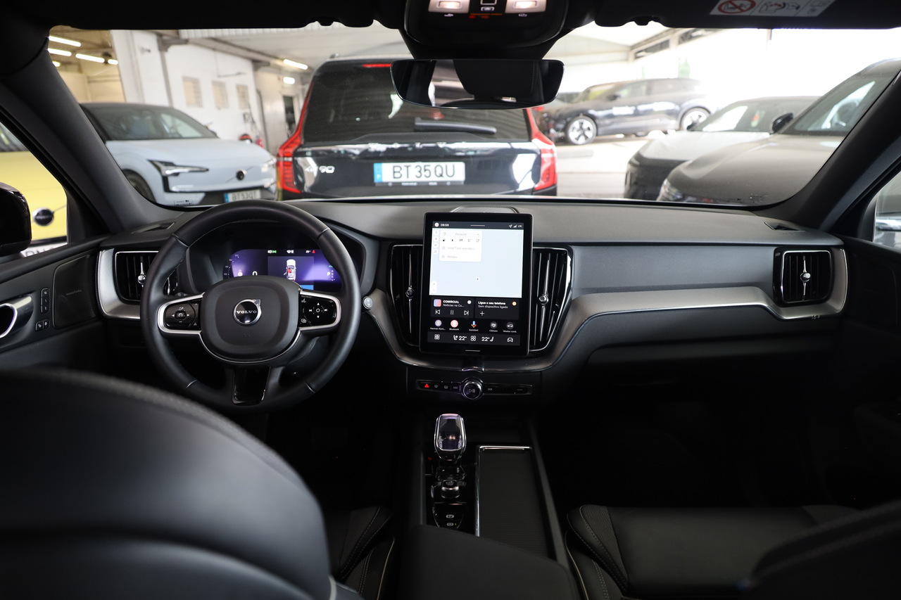 XC60 T6 Black Edition Hibrido Plug-in Plus Dark