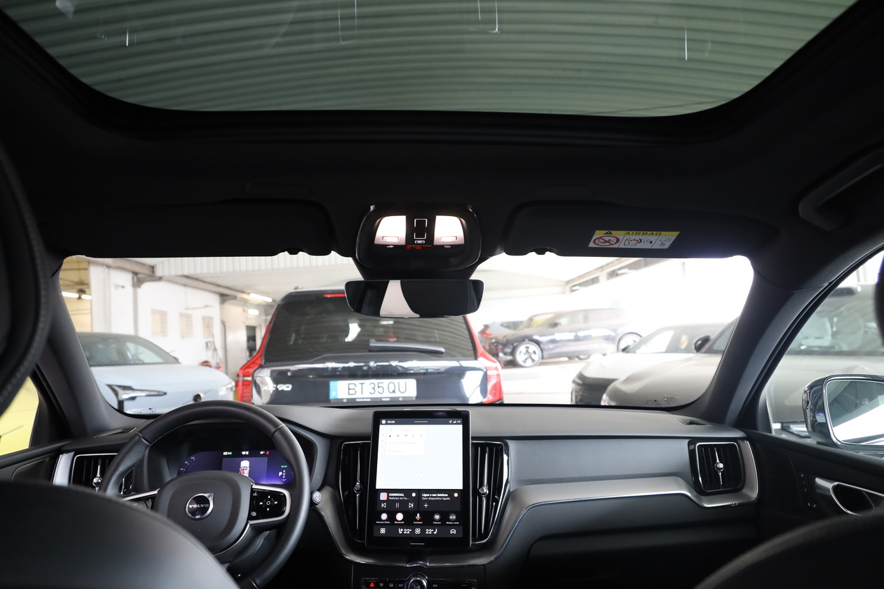 XC60 T6 Black Edition Hibrido Plug-in Plus Dark