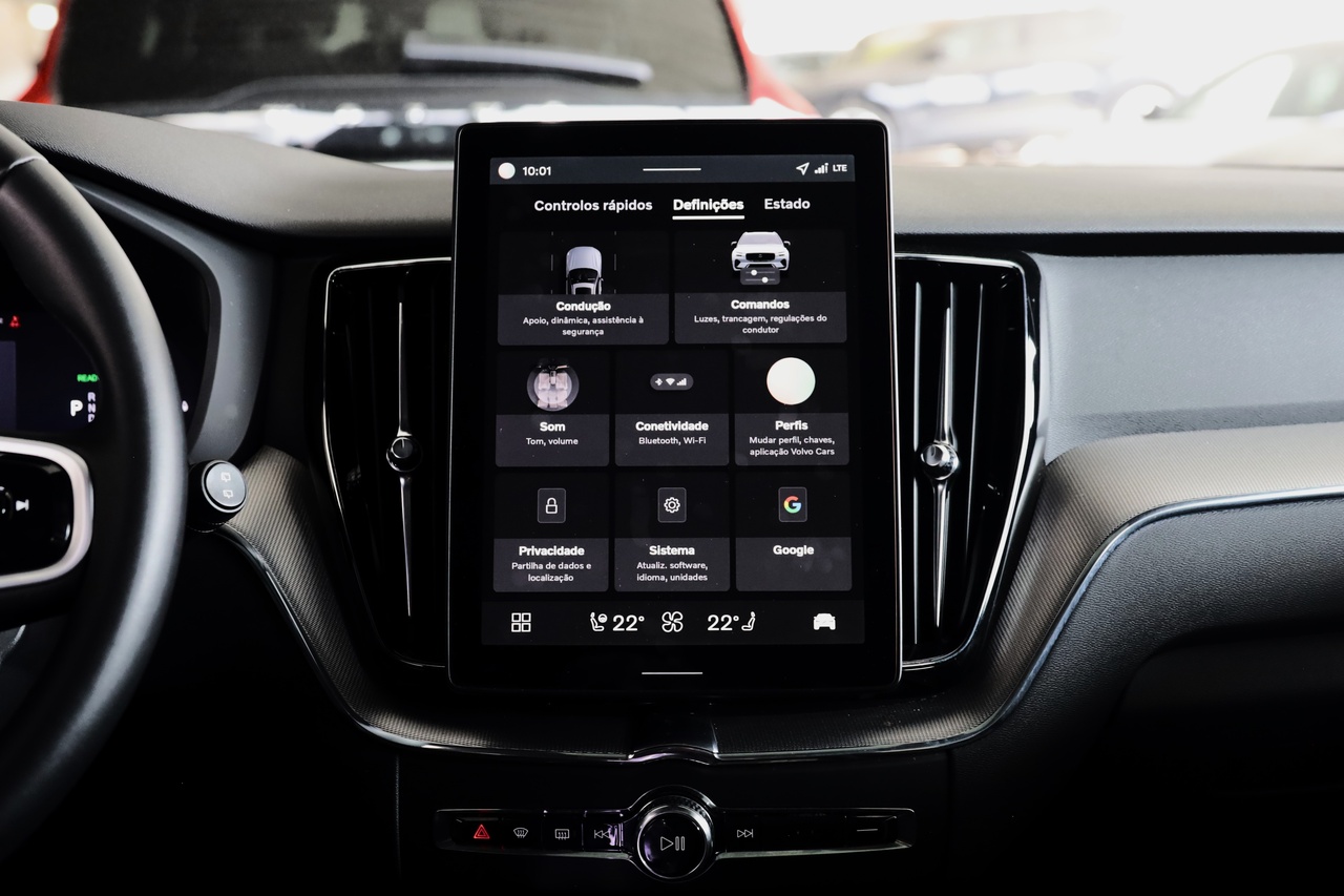 XC60 T6 Black Edition Hibrido Plug-in Plus Dark