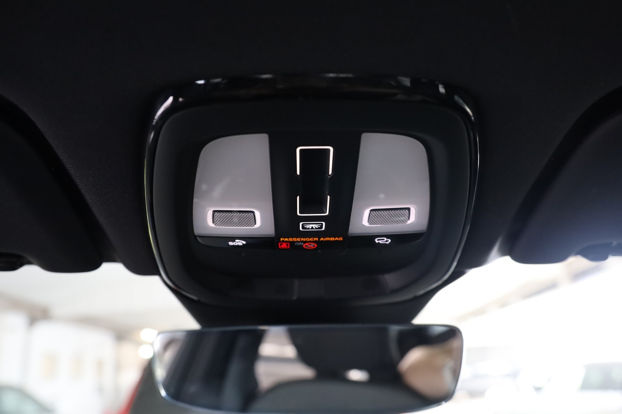 XC60 T6 Black Edition Hibrido Plug-in Plus Dark