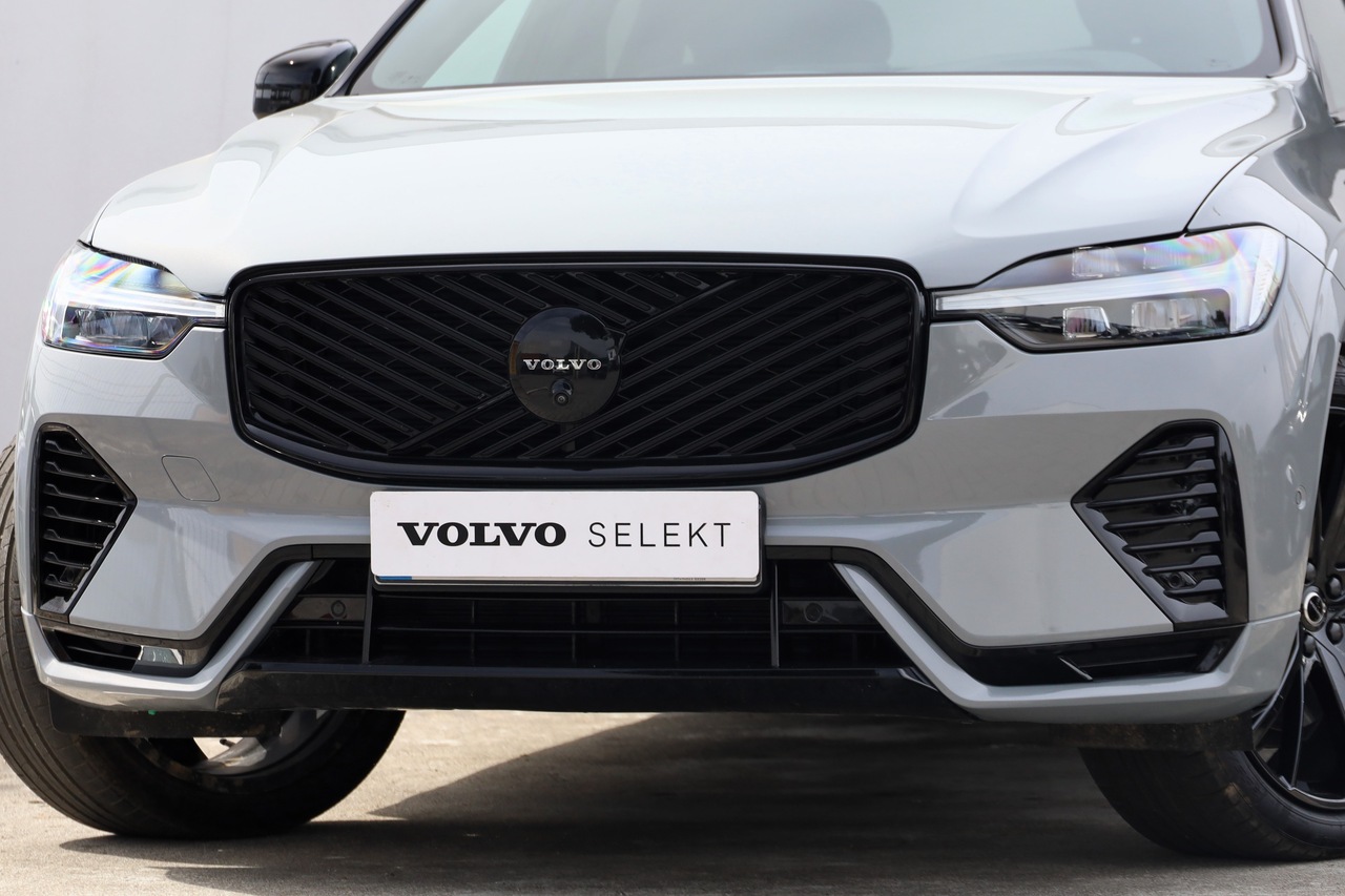 XC60 T6 Black Edition Hibrido Plug-in Plus Dark