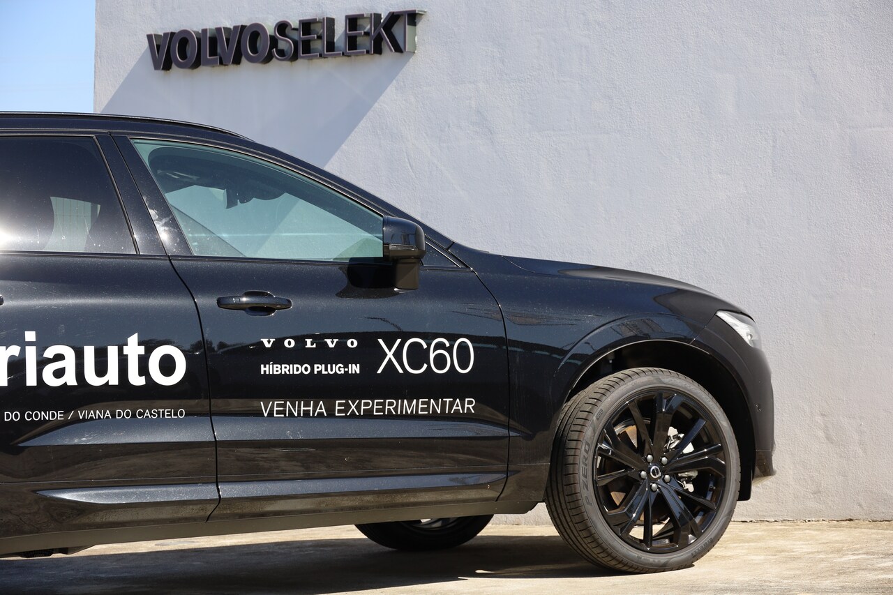 XC60 T6 Hibrido Plug-in Black Edition Plus