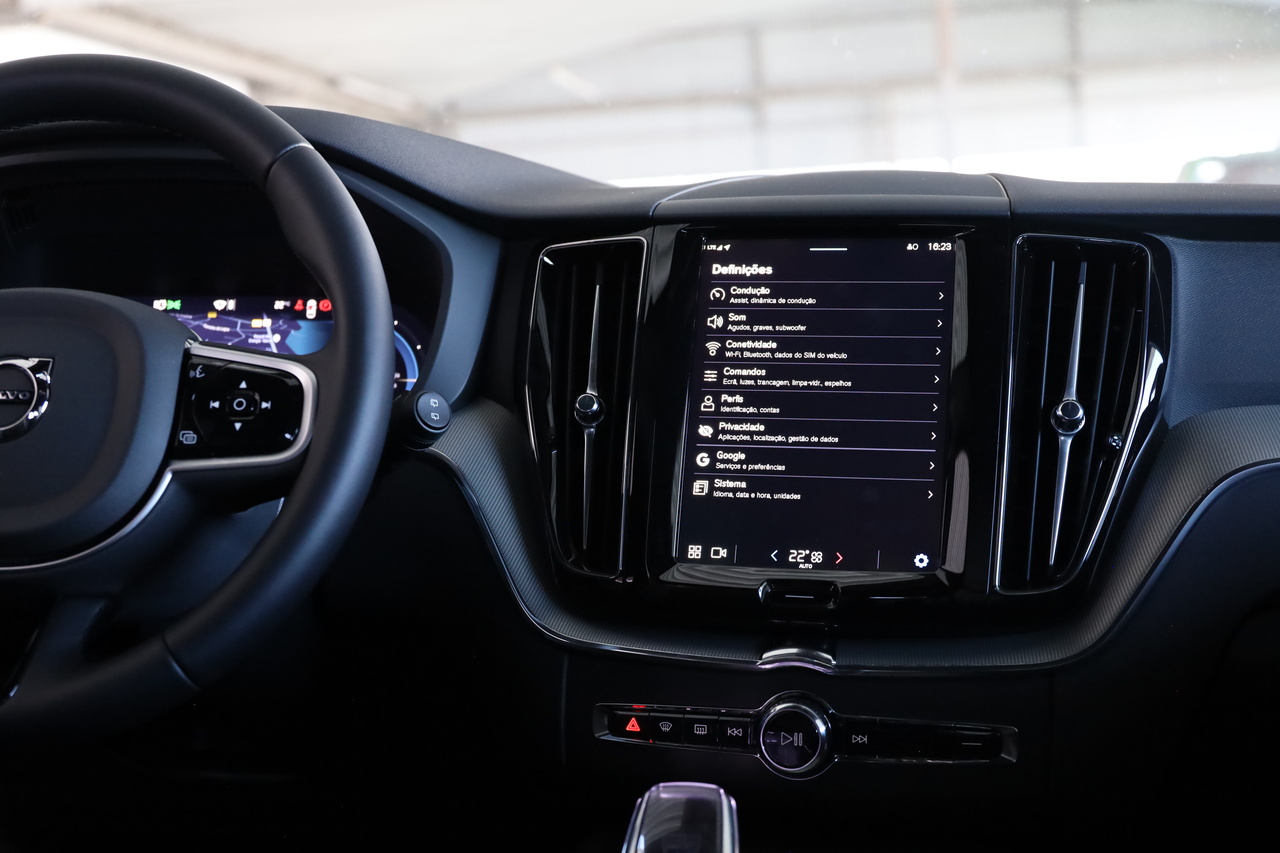 XC60 T6 Hibrido Plug-in Black Edition Plus