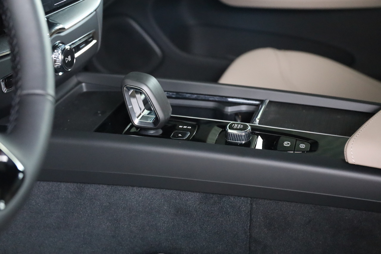 XC60 T6 Hibrido Plug-in Core 