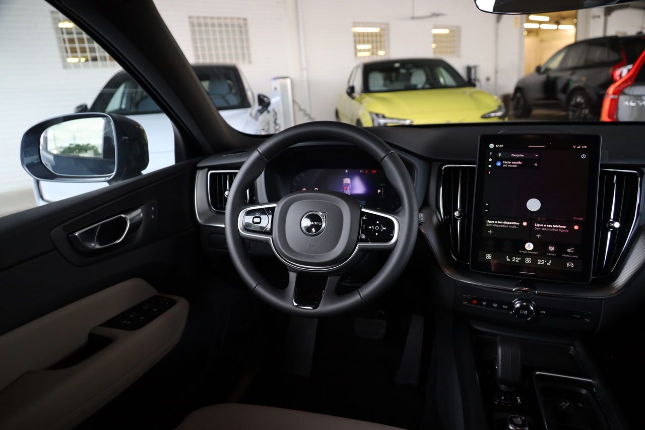 XC60 T6 Hibrido Plug-in Core 