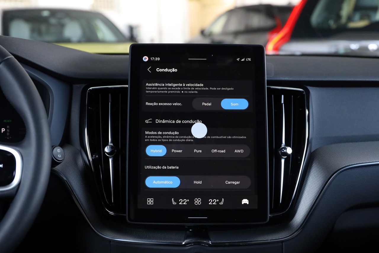 XC60 T6 Hibrido Plug-in Core 