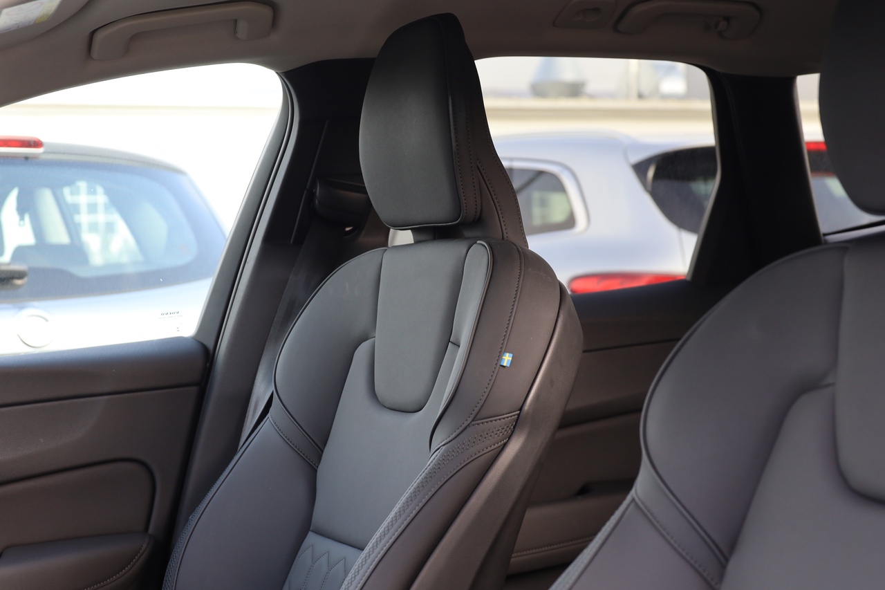 XC60 T6 Hibrido Plug-in Core Bright