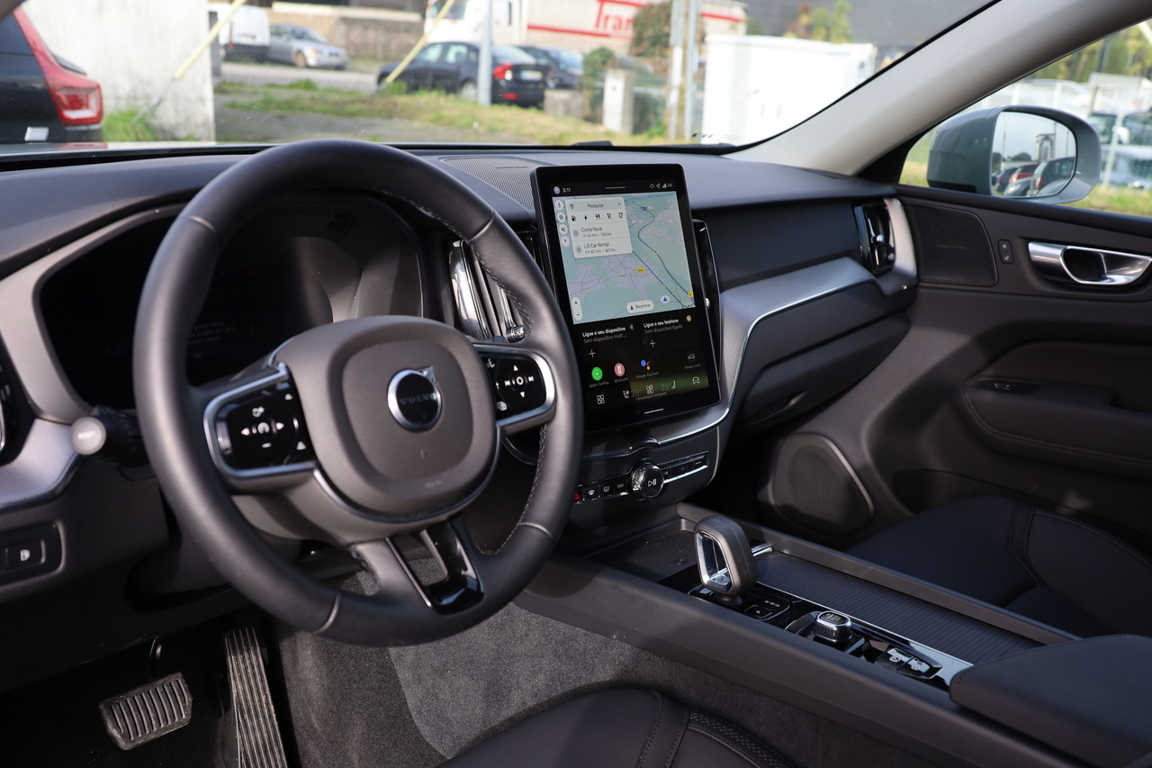 XC60 T6 Hibrido Plug-in Core Bright