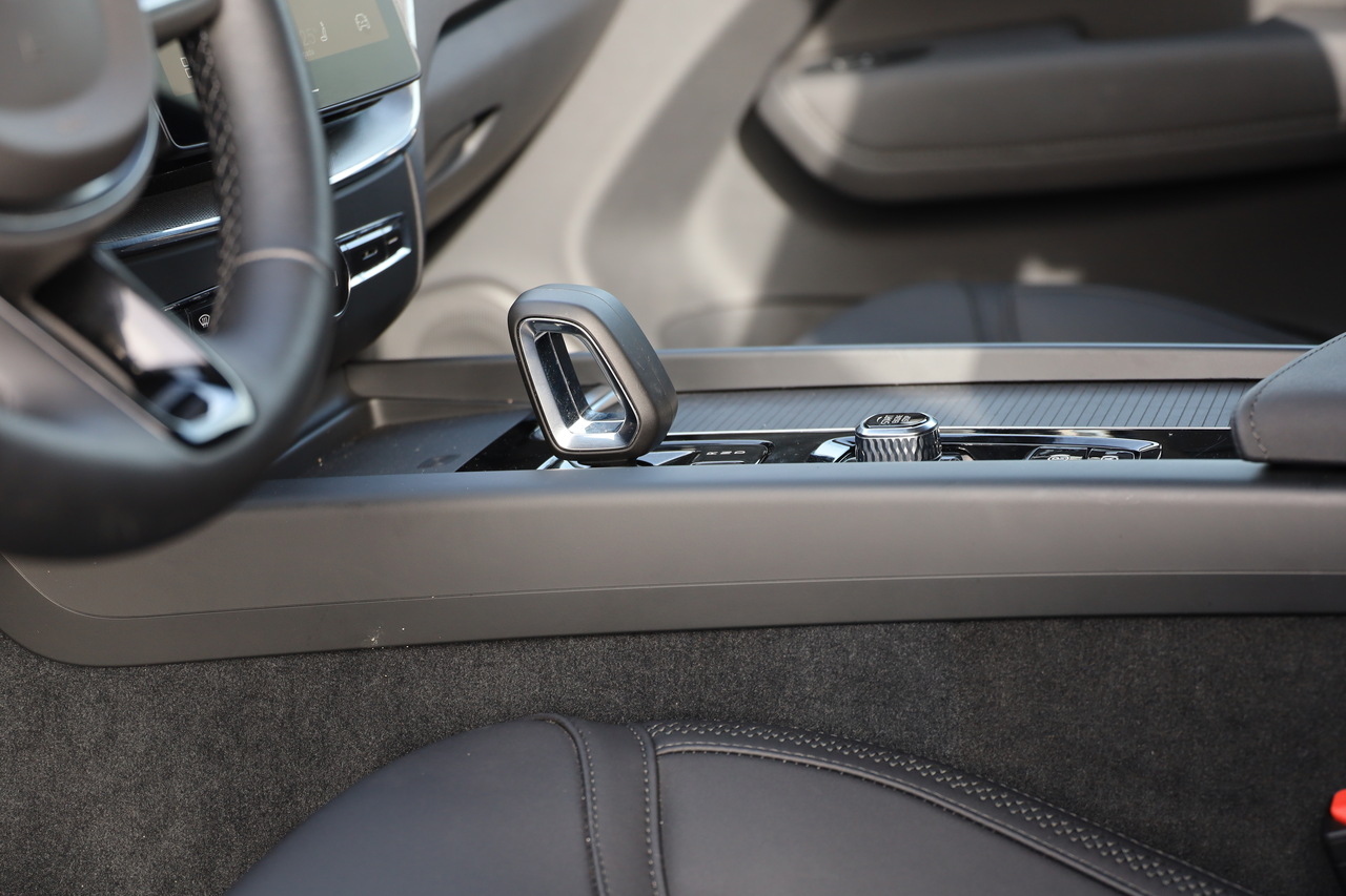 XC60 T6 Hibrido Plug-in Core Bright