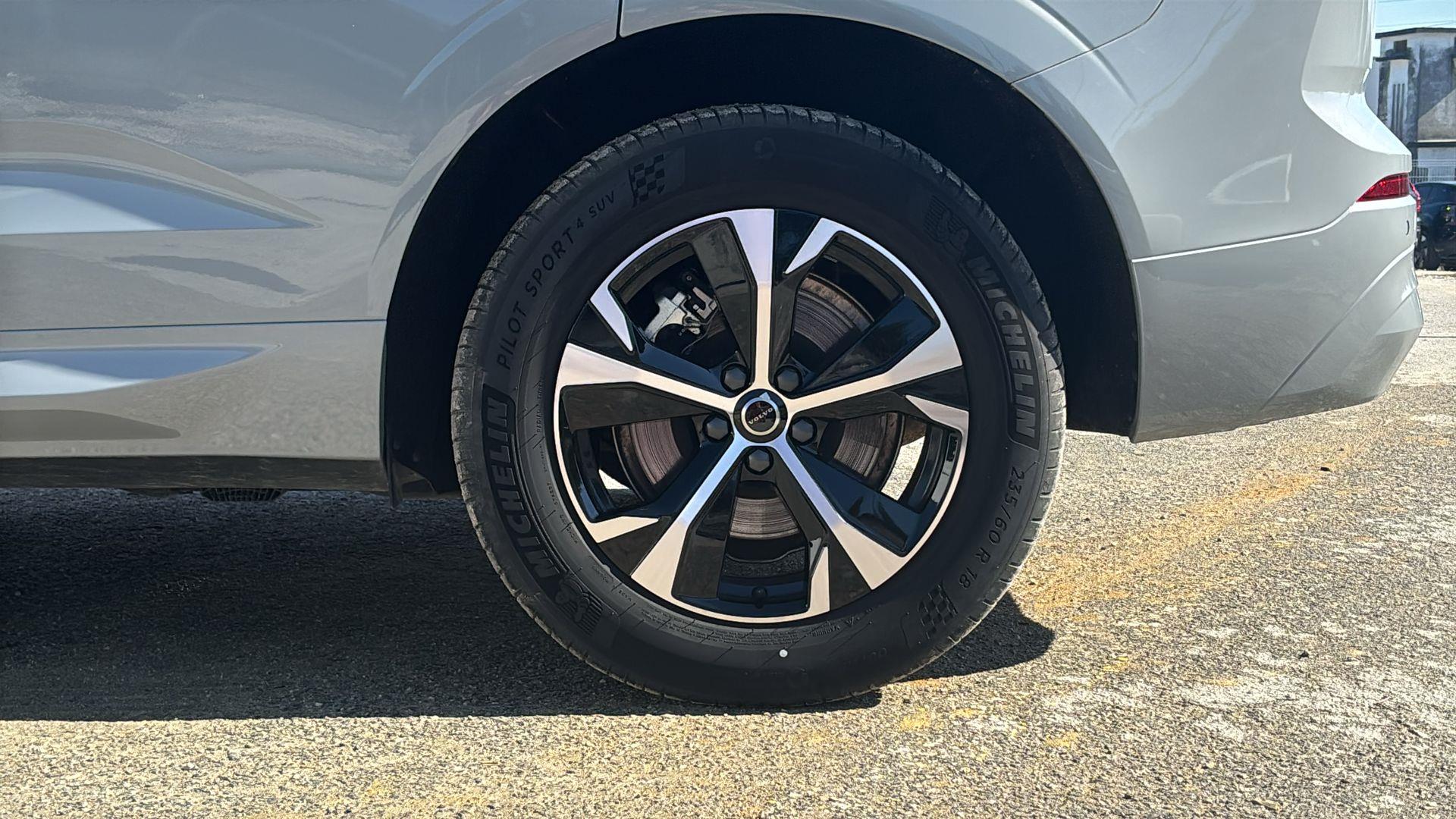 XC60 T6 Hibrido Plug-in Core Bright