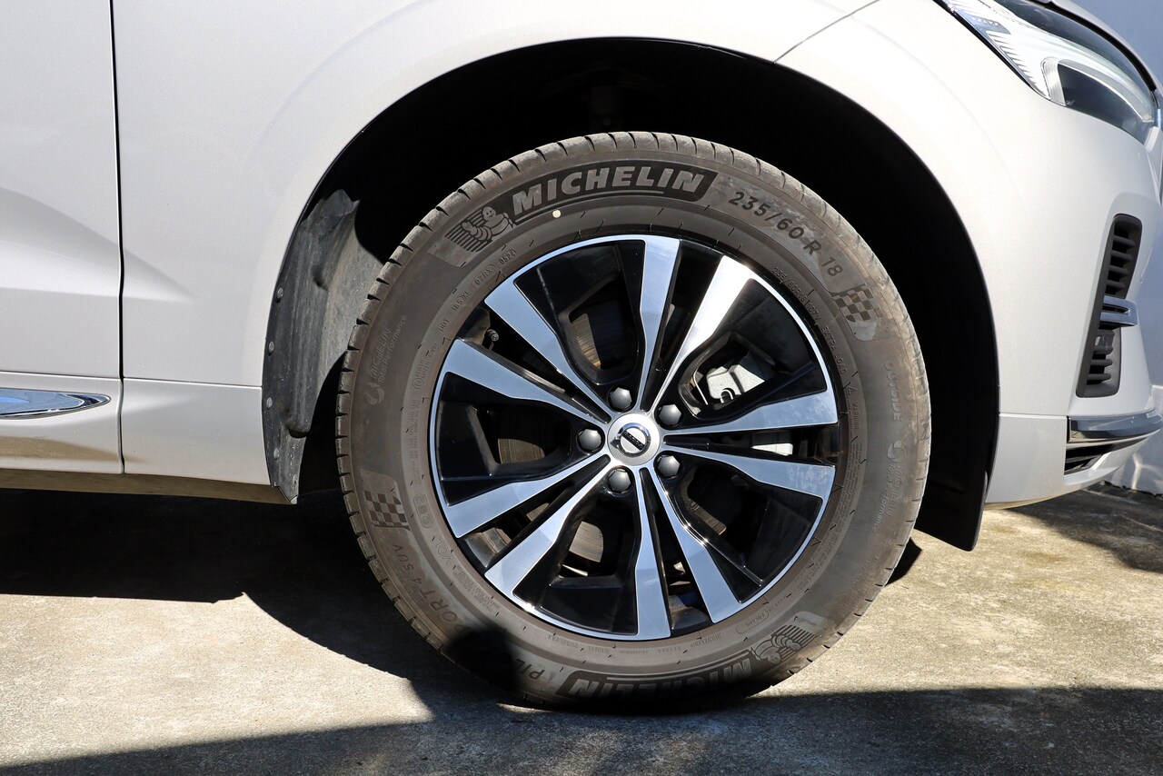 XC60 T6 Hibrido Plug-in Core Bright