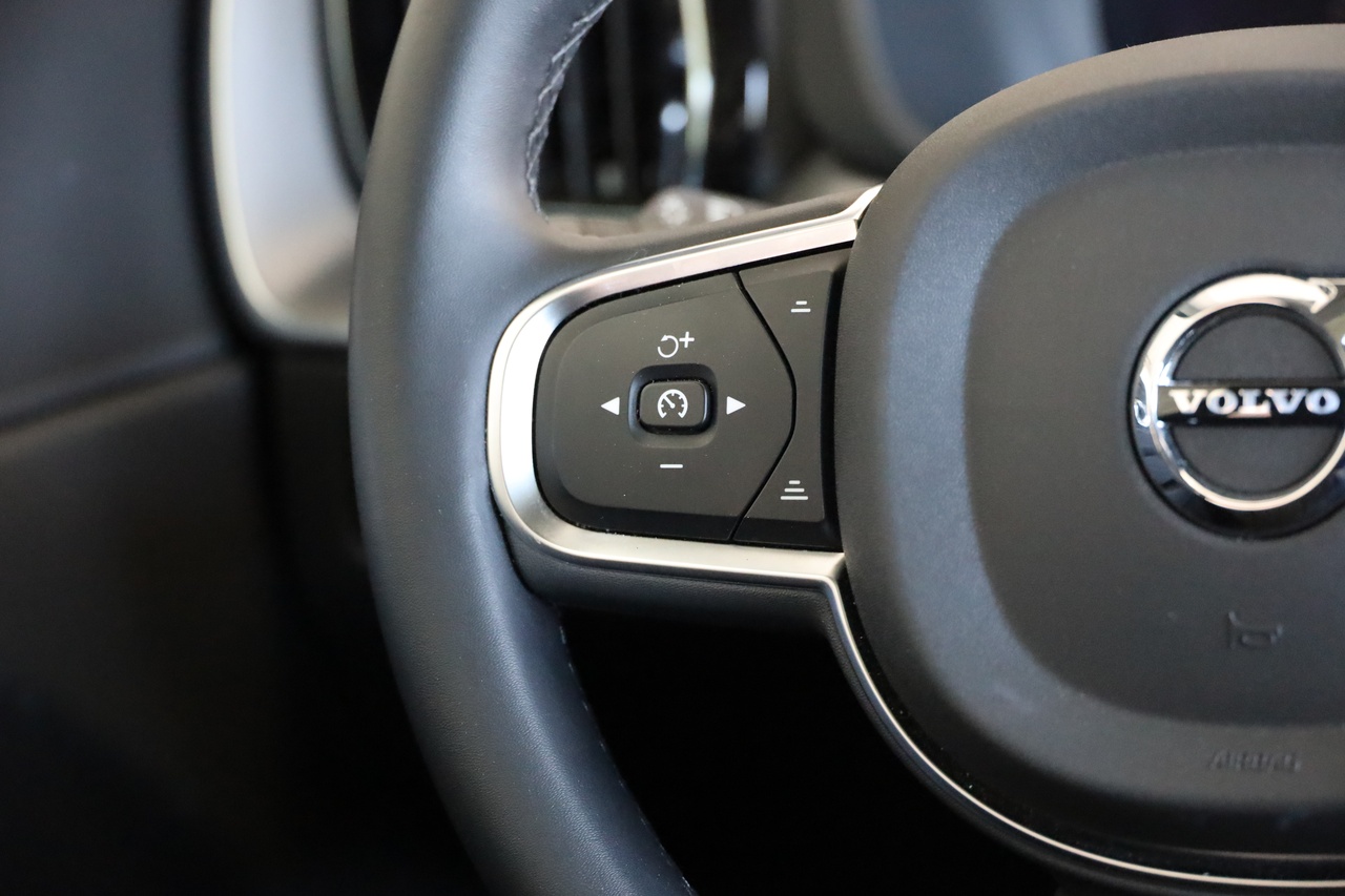 XC60 T6 Hibrido Plug-in Core Bright