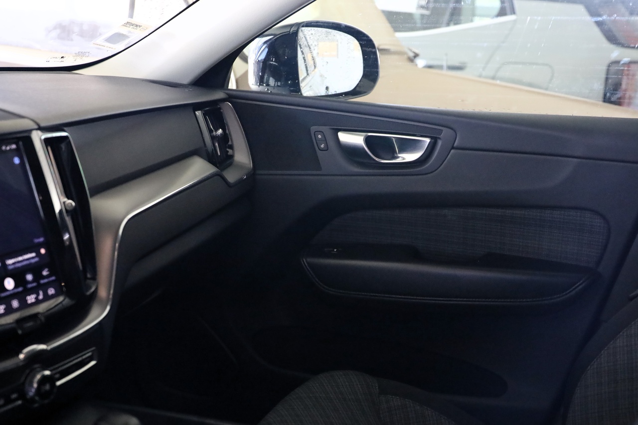 XC60 T6 Hibrido Plug-in Essential Bright
