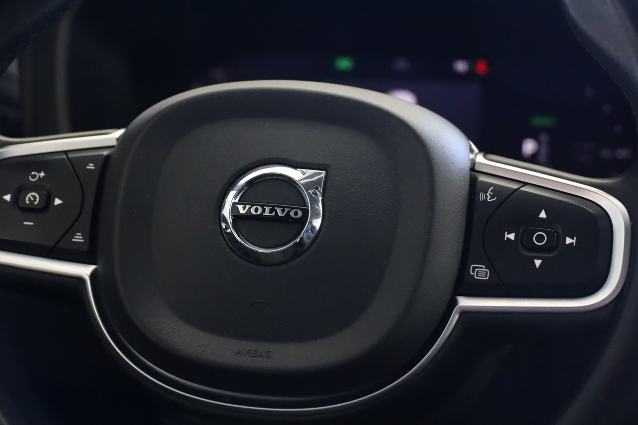 XC60 T6 Hibrido Plug-in Essential Bright