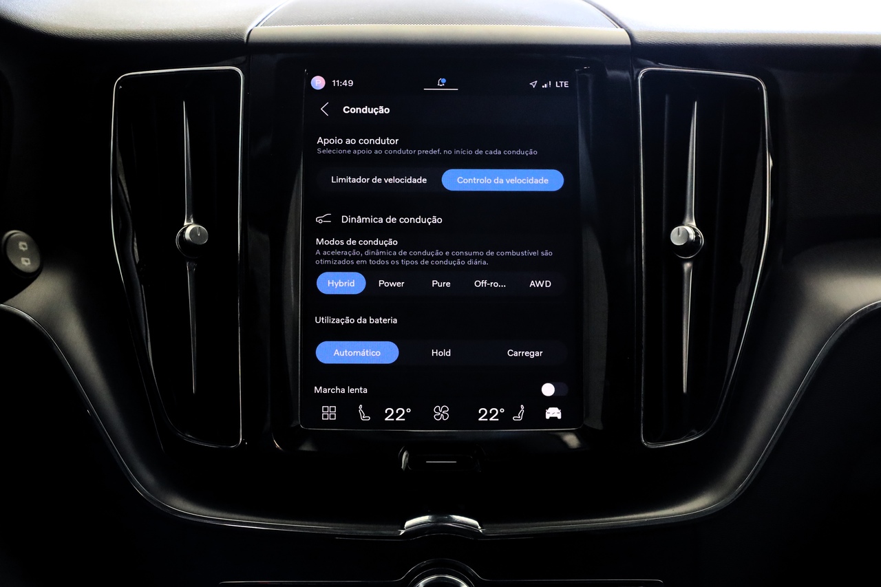 XC60 T6 Hibrido Plug-in Essential Bright