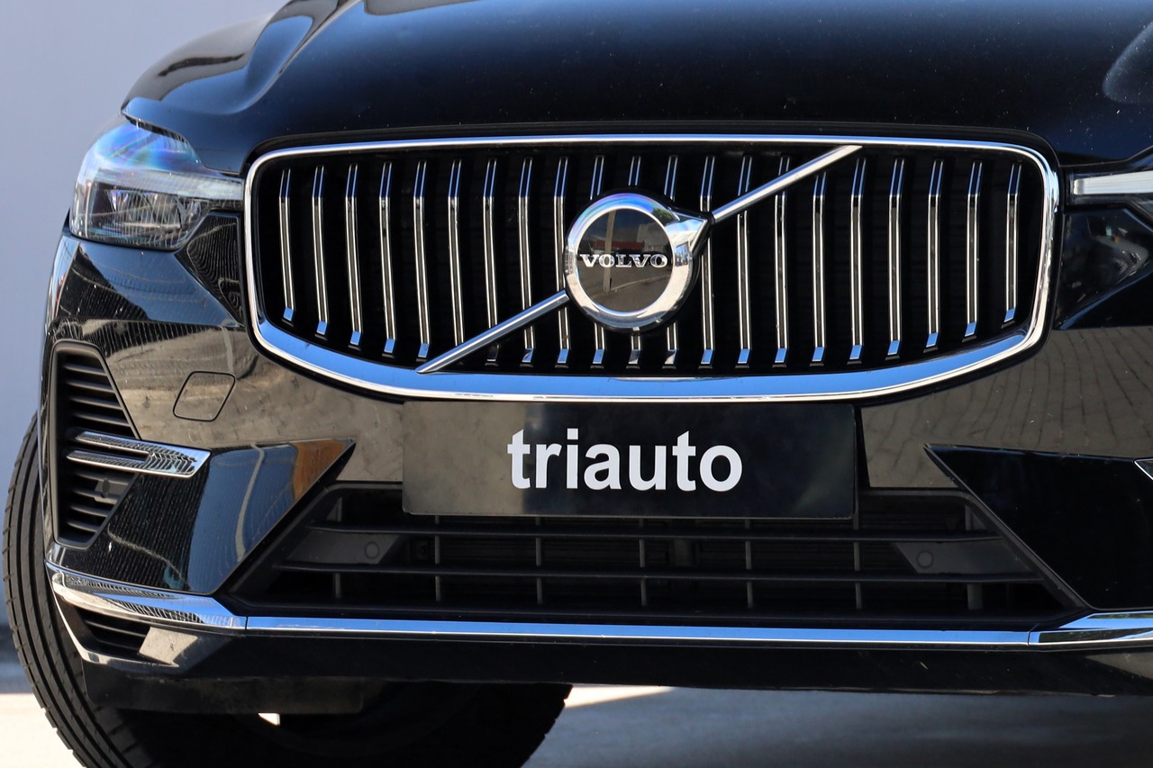 XC60 T6 Hibrido Plug-in Essential Bright
