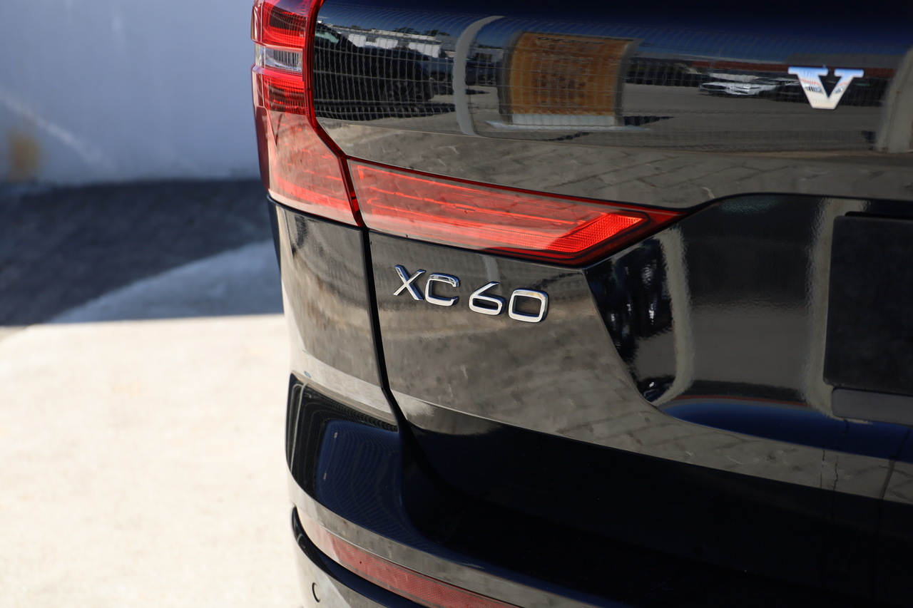 XC60 T6 Hibrido Plug-in Essential Bright