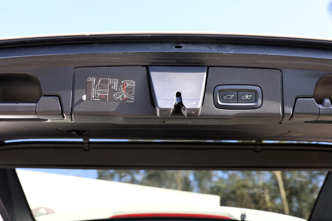 XC60 T6 Hibrido Plug-in Inscription Expression