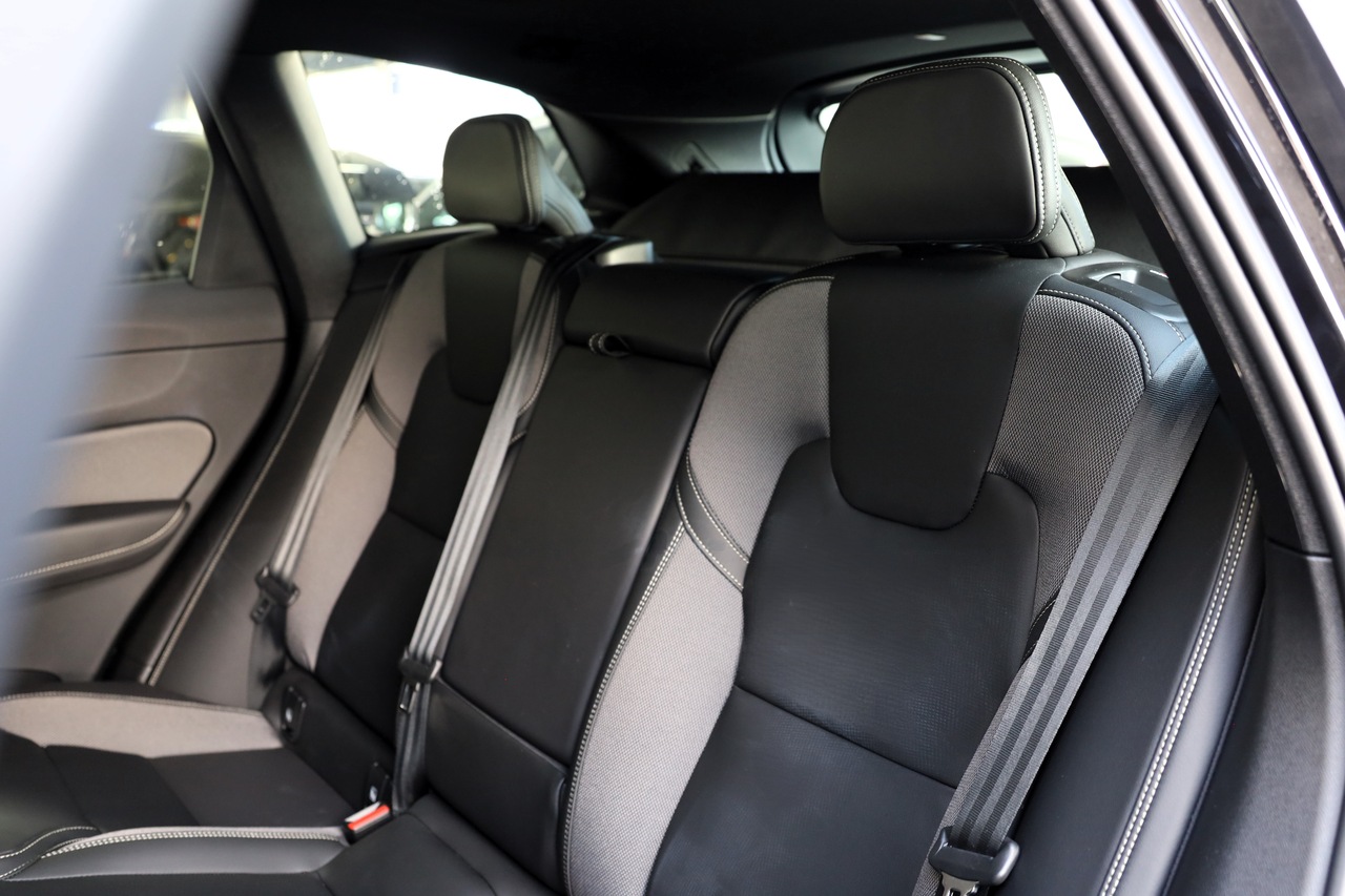 XC60 T6 Hibrido Plug-in Plus Black Edition 