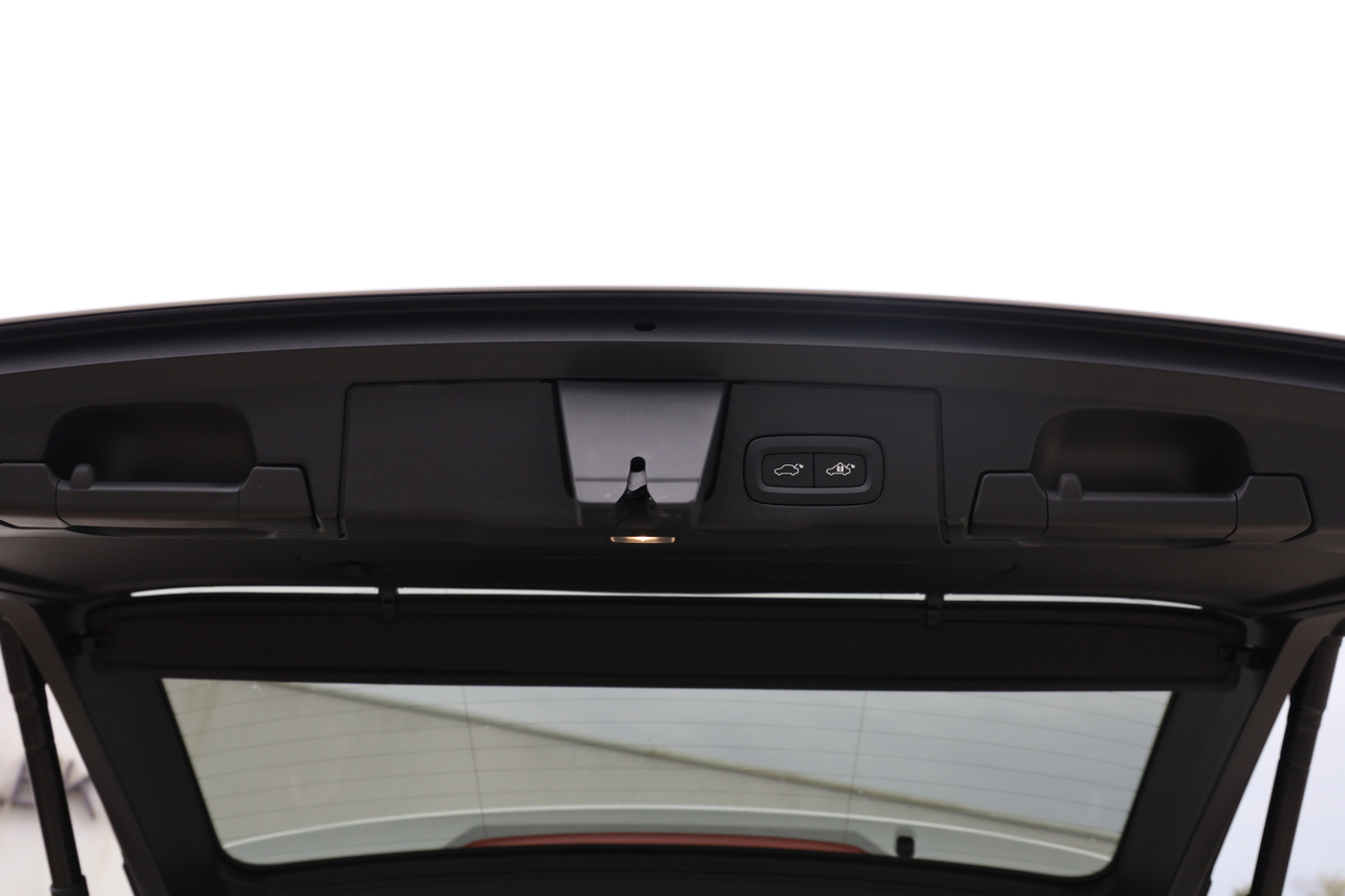 XC60 T6 Hibrido Plug-in Plus Bright