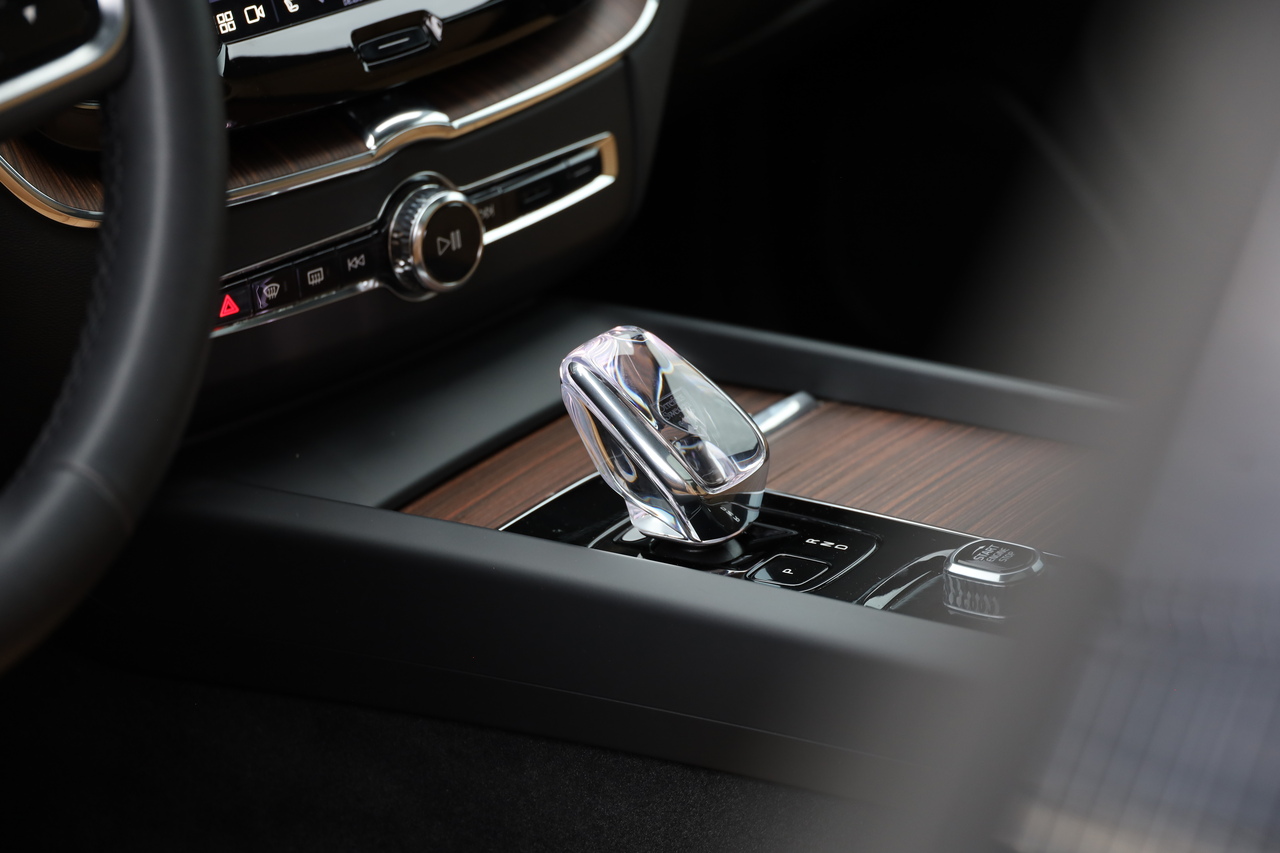XC60 T6 Hibrido Plug-in Plus Bright