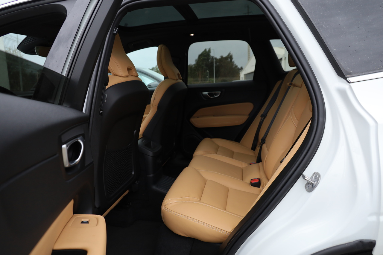 XC60 T6 Hibrido Plug-in Plus Bright